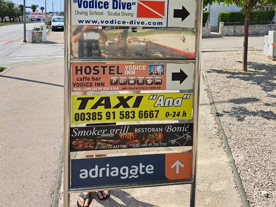 Taxi Ana Vodice sign in Vodice - phone 00385 91 583 6667, available 0-24h